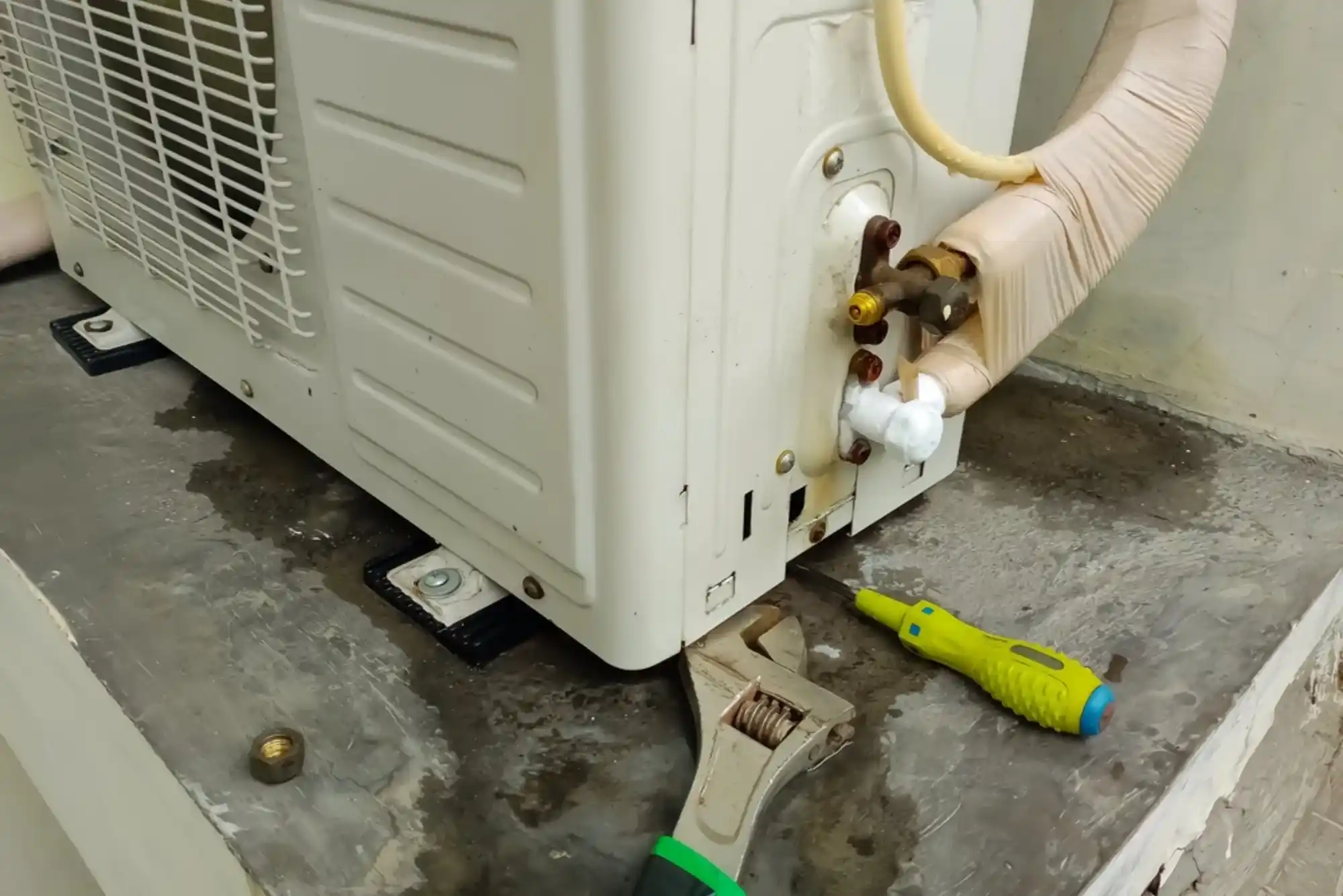 How to Fix AC Drain Blockage Problems Effectively