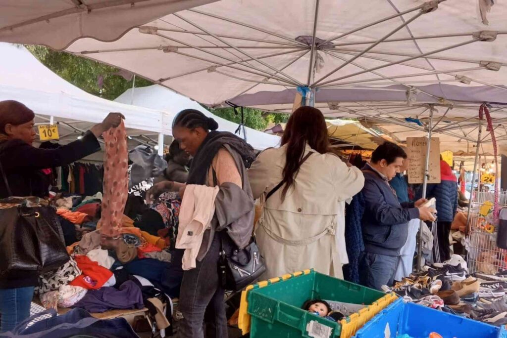 France Secondhand Shopping Map and Bargaining Tips