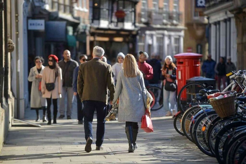 UK Cambridge Shopping Around the Historic Core